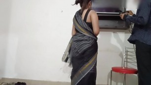 Salu Bhabhi Seduces Tv Mechanic For Sex With Clear Hindi Audio