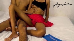 Sri Lankan School Girl Horny Ass මේ පුකට අරින්න ආසද