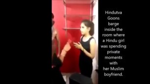 Hindu Girl Caught having x with Muslim Bofyriend Angry Hindu Boys Protest