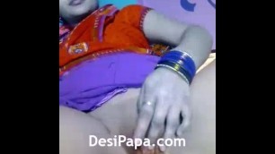 Indian Aunty Masturbation Fucking her Juicy Pussy with Fingers