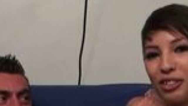 Sexy Jasmine Arabia Porno babe Se Deplace Voir Un Fan
