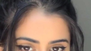 Indian babe is such a turn on