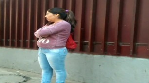 Una paisana india asustada pero con un buen culito