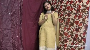 Rupali Indian Girl In Shalwar Suit Stripping Show