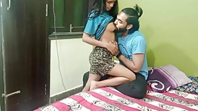 18 Years Old Juicy Indian Teen Love Hardcore Fucking With Cum Inside Pussy