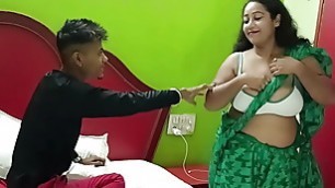 Hot Kamwali Bhabhi Fucking with ! With clear Hindi Audio